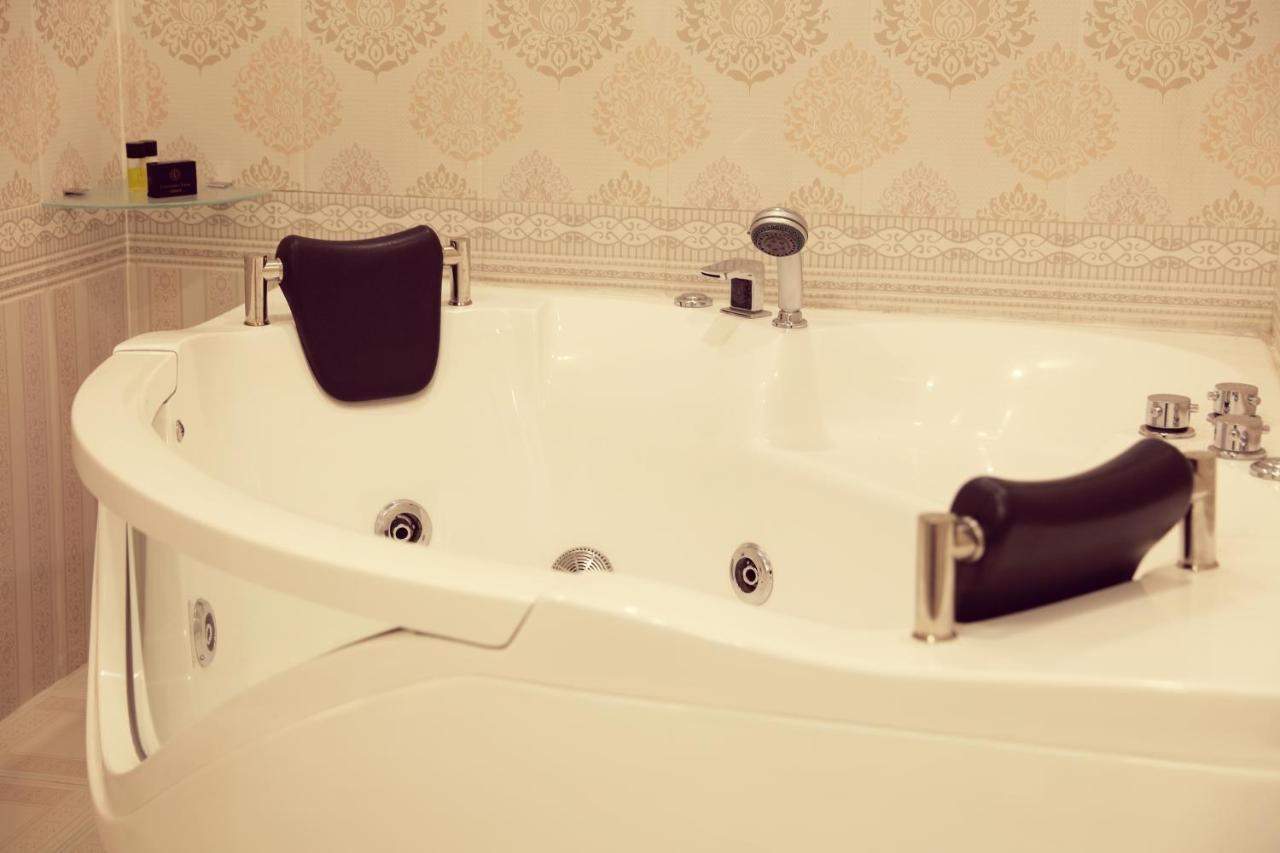 Lawrence View Hotel, ラホール エクステリア 写真