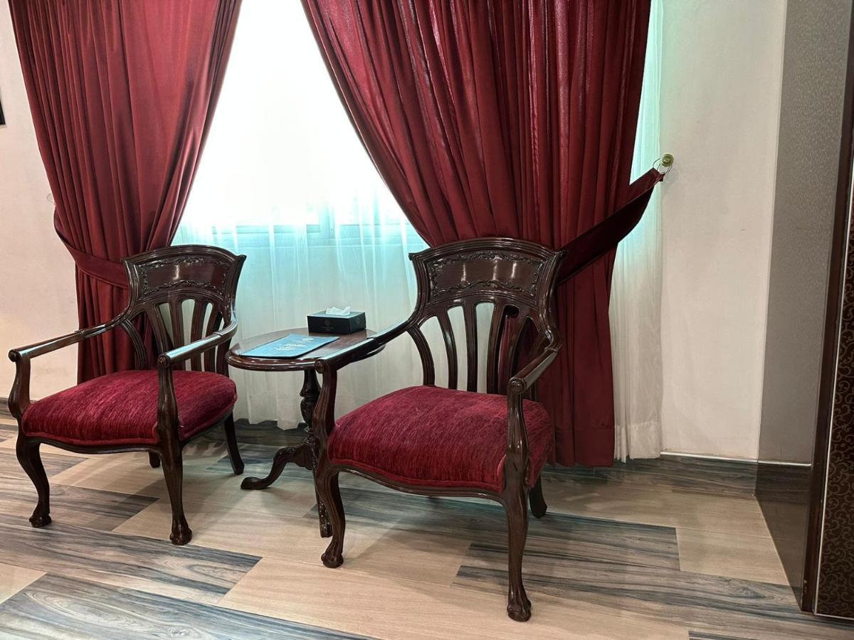 Lawrence View Hotel, ラホール エクステリア 写真