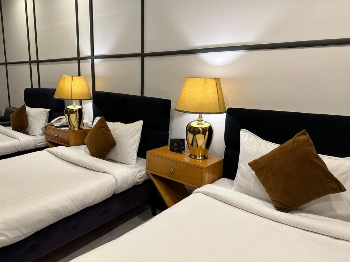 Lawrence View Hotel, ラホール エクステリア 写真